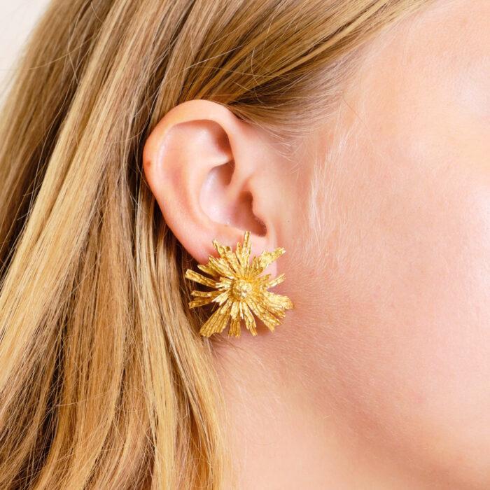 Lucky One CARTIER – Gold Flower Earrings