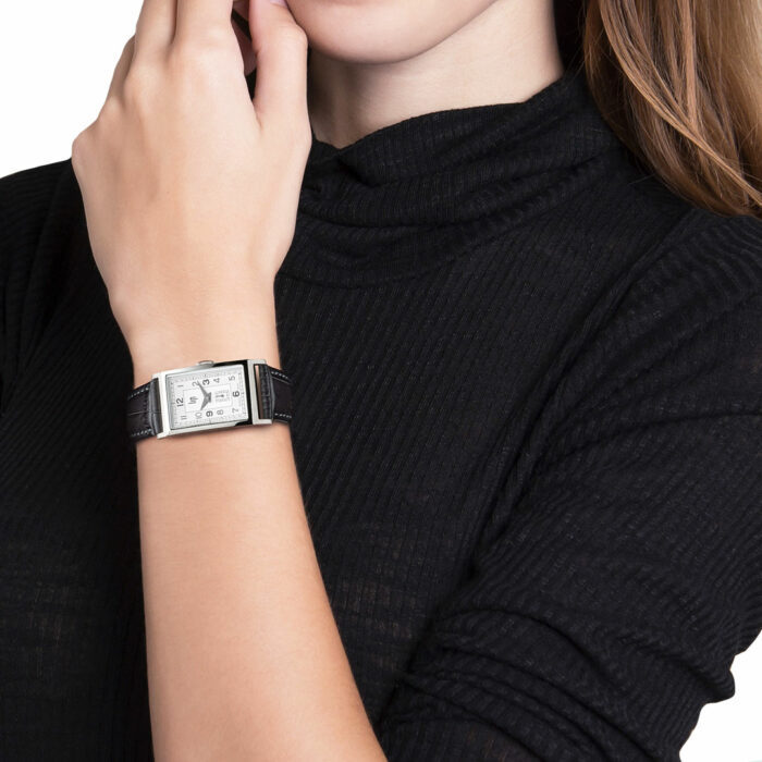 Lucky One Churchill T18 Lip Watch