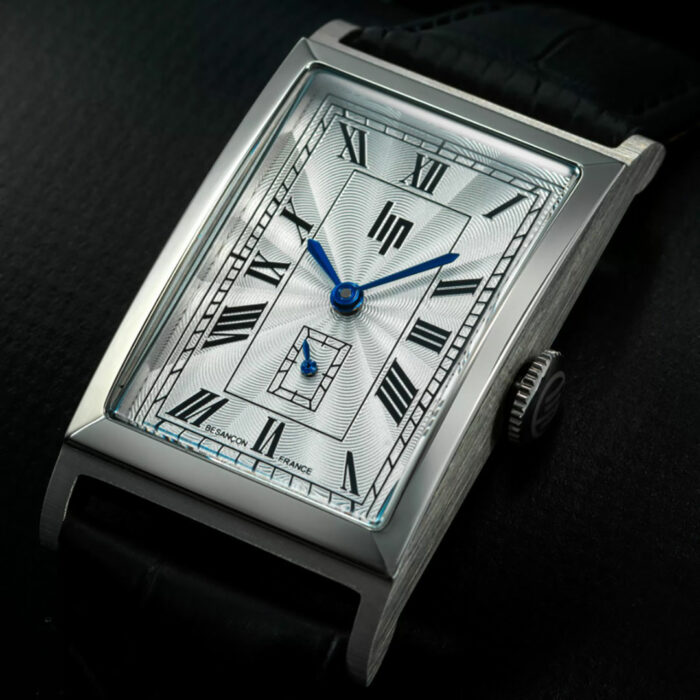 Lucky One Churchill T24 Lip Watch