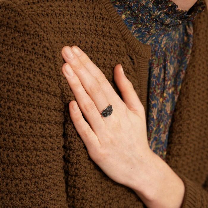 Lucky One GINETTE NY – Sequin Large Ring