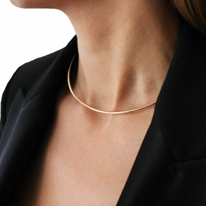 Lucky One Torque Necklace – Yellow Gold