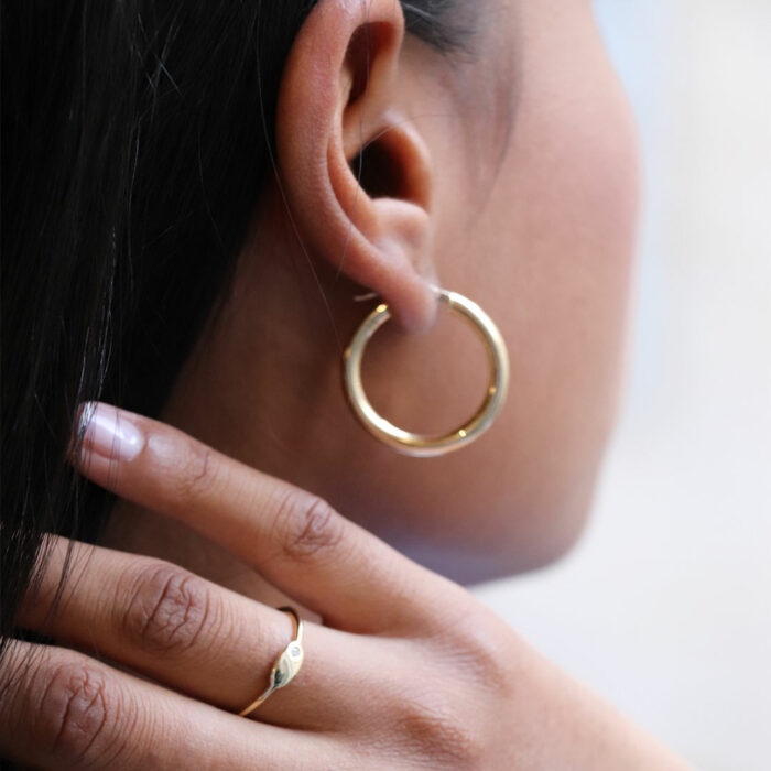 lucky one Pretty Hoop Earrings 3mm – Diameter 10mm in Yellow Gold