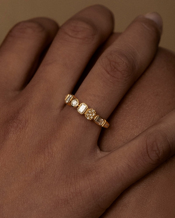 Lucy Folk Emerald Split Ring - 18ct Diamond