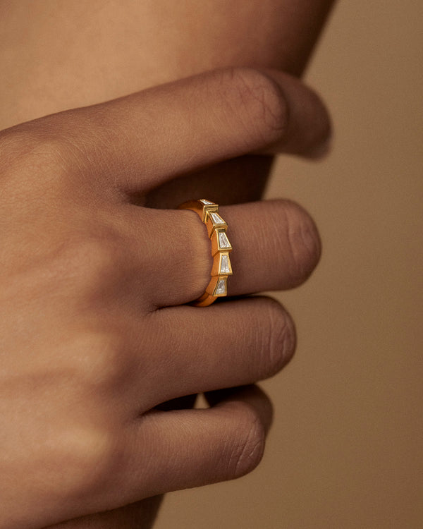 lucy folk Majestic Band - 18ct Diamond