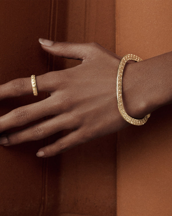 Lucy Folk Mithra Bangle - 9ct