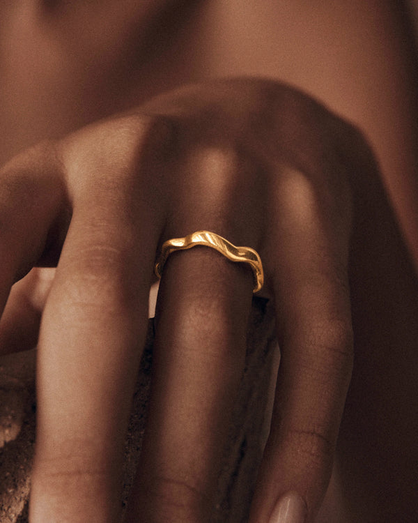 Lucy Folk Relic Ring - 9ct