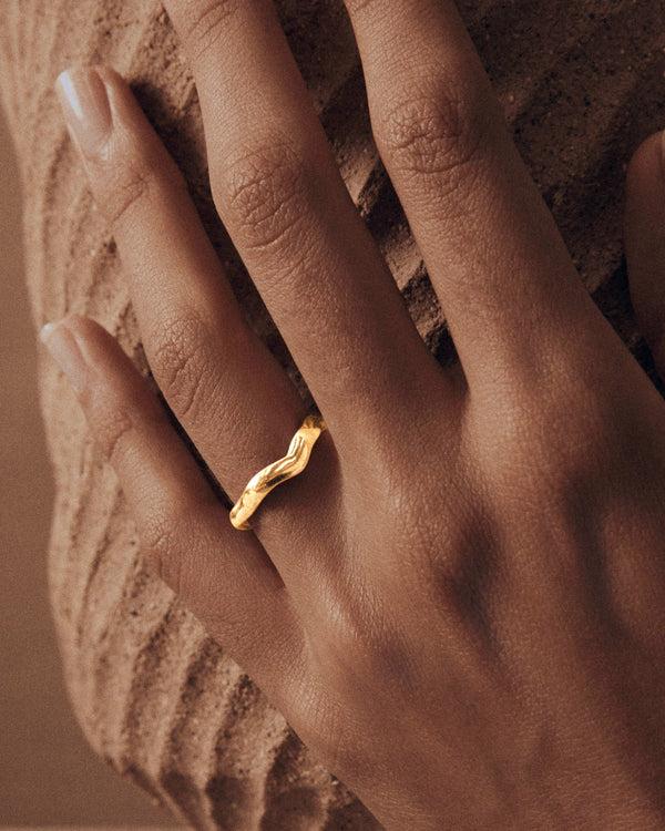 lucy folk Relic Ring - 9ct