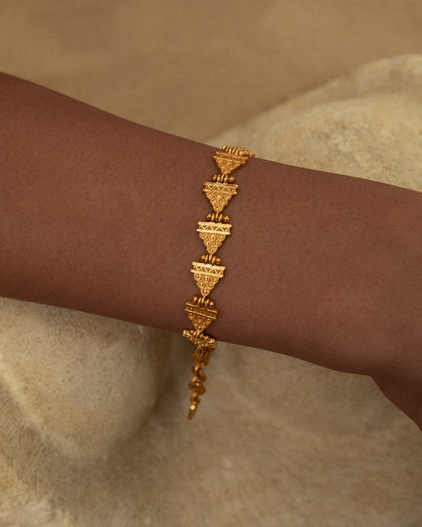 lucy folk Vino Bracelet