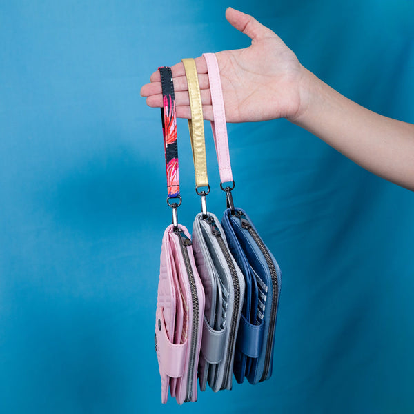 Lug Loop Dee Loo Wristlet Strap