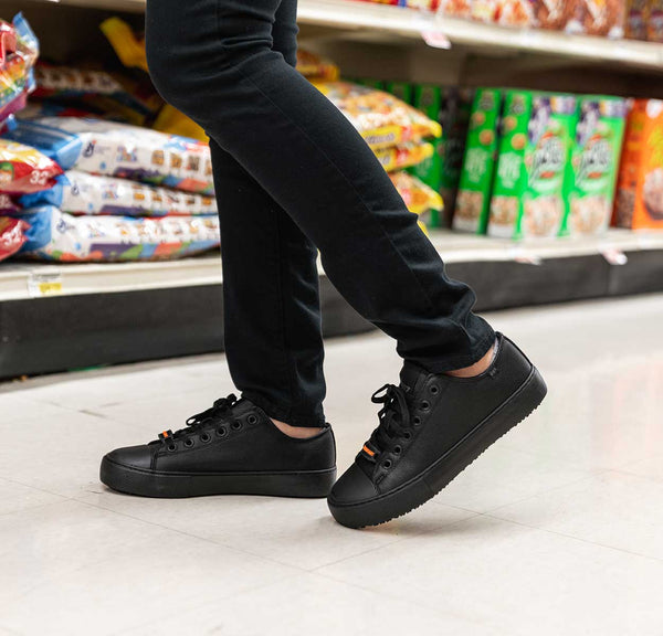 Lugz Women's Stagger Lo Slip Resistant Sneaker