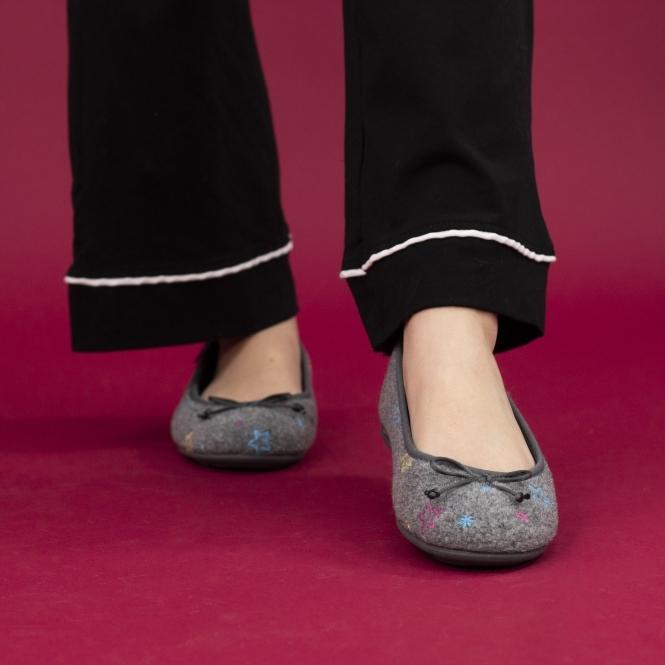 Lunar Berry Grey Pump Slipper
