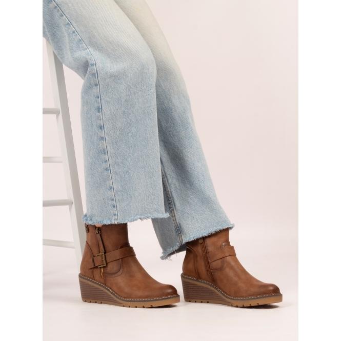 Lunar Cruz Tan Ankle Boot