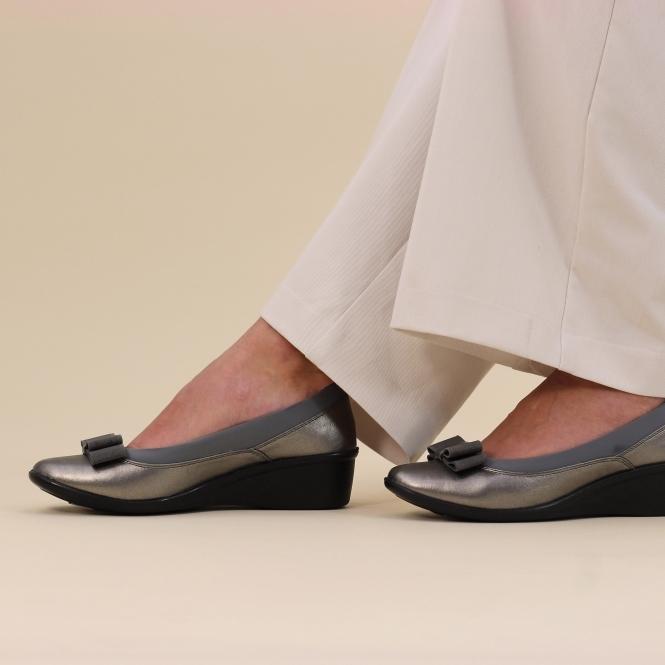 Lunar Deacon Pewter Comfort Shoe