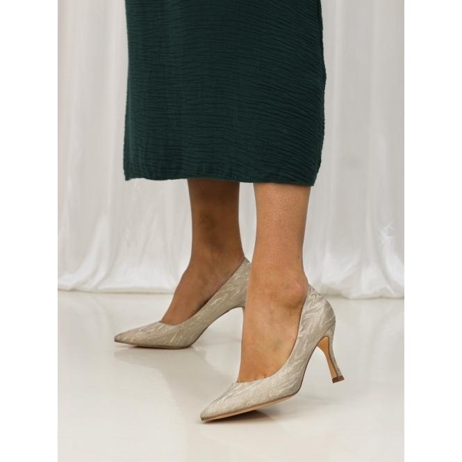 Lunar Jada Gold Court Shoe