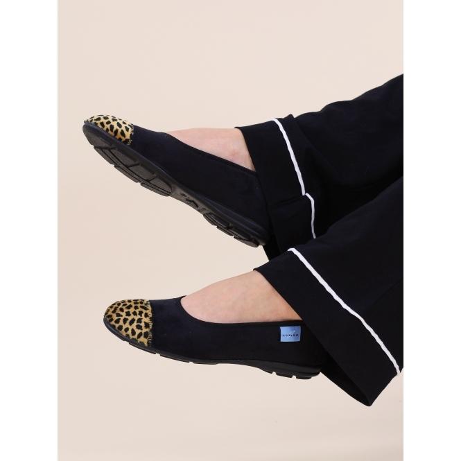 Lunar Jessie Black Leopard Pump Slipper