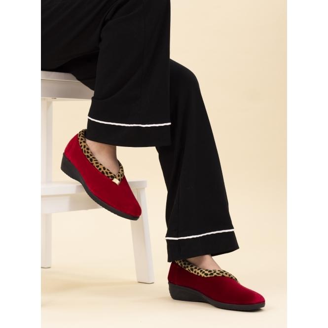lunar Paloma Red Leopard Trim Slipper
