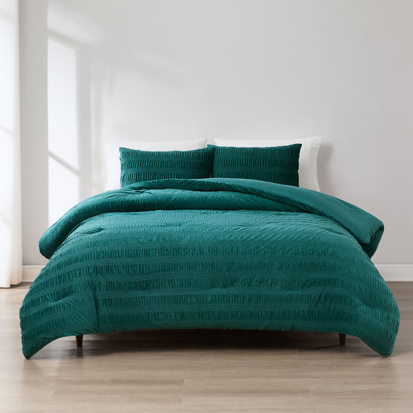 lush décor Azalea Ruched Velvet Stripe Comforter Set