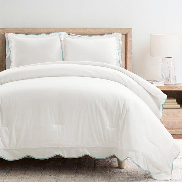 Lush Décor Coastal Chic Scalloped Edge 3 Piece Comforter Set