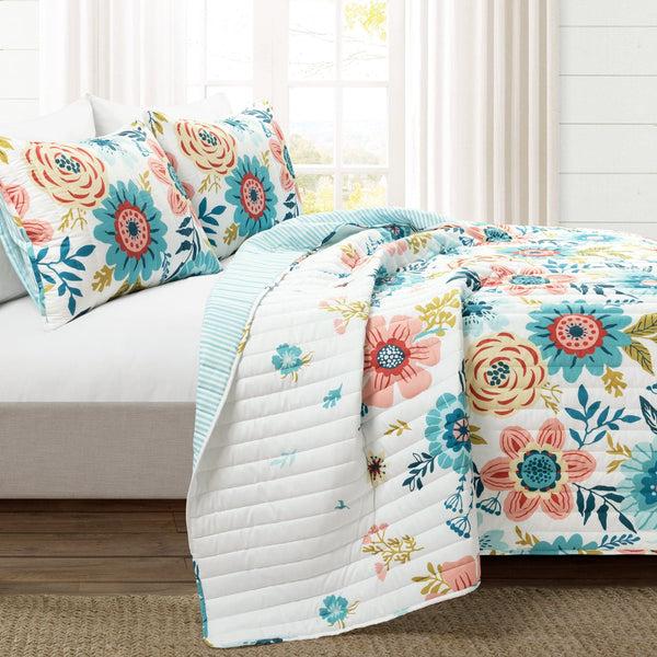Lush Décor Cottagecore Ariana Flower Reversible Quilt 3 Piece Set