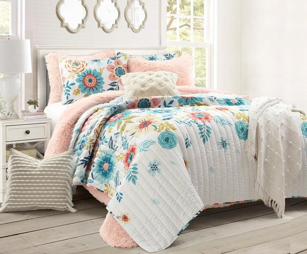 Lush Décor Cottagecore Ariana Flower Reversible Quilt 3 Piece Set