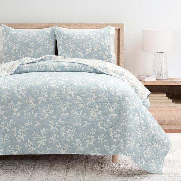 Lush Décor Floral Jacquard Reversible Soft Matelassé 3 Piece Quilt Set