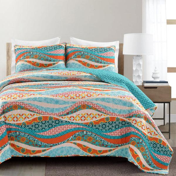lush décor Hailey Watercolor Wave Reversible Cotton Quilt 3 Piece Set
