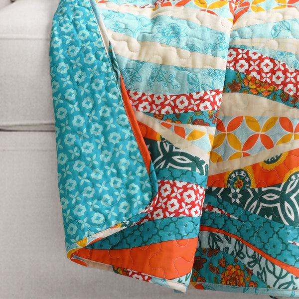 Lush Décor Hailey Watercolor Wave Reversible Cotton Throw