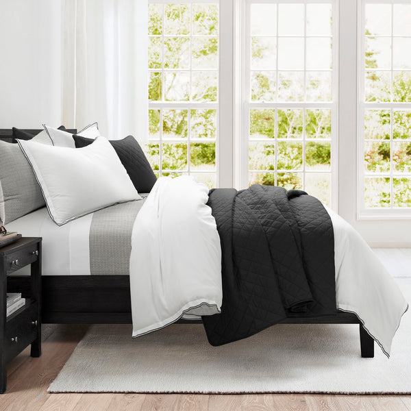 Lush Décor Hampton Double Flange Embroidered Contrast Edge Duvet Cover Set
