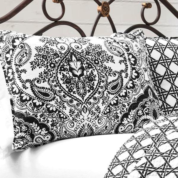 Lush Décor Aubree 3 Piece Quilt Set