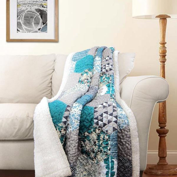 lush décor Briley Throw Sherpa