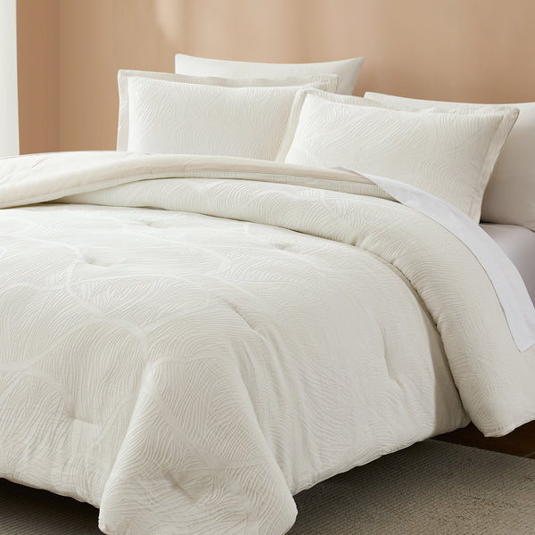 Lush Décor Capstone Whisper Comforter Set