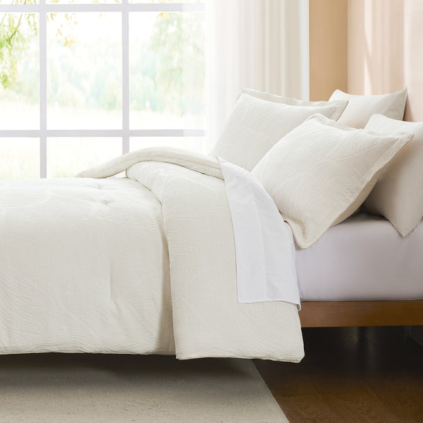 Lush Décor Capstone Whisper Comforter Set