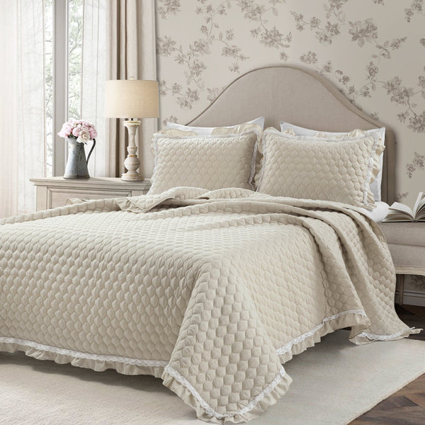 Lush Décor Ella Ruffle Lace 3 Piece Quilt Set