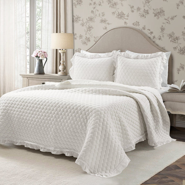 Lush Décor Ella Ruffle Lace 3 Piece Quilt Set