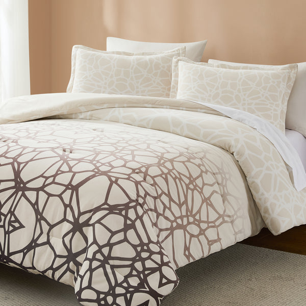 Lush Décor Ethereal Tangle Velvet Comforter Set
