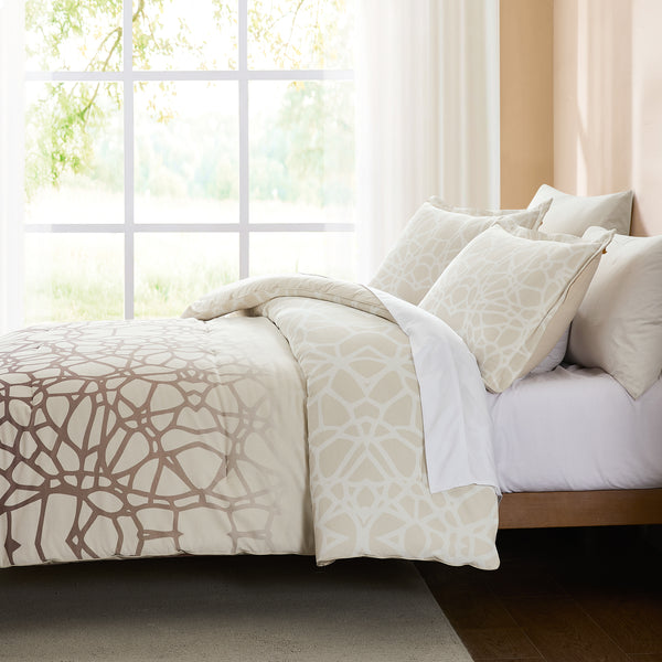 Lush Décor Ethereal Tangle Velvet Comforter Set
