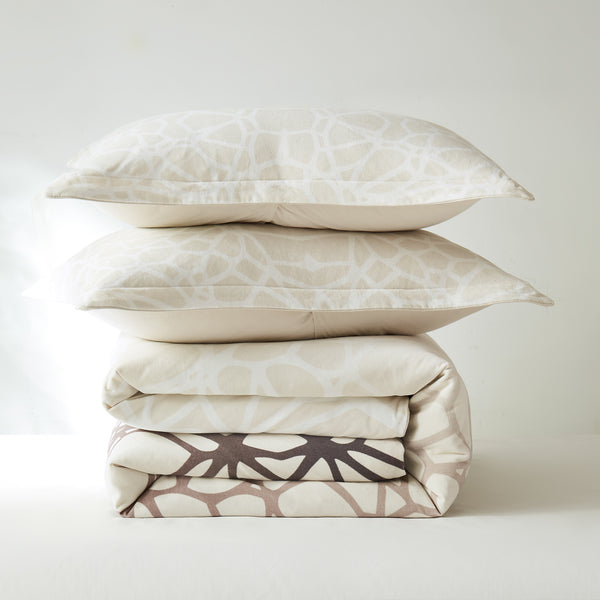 Lush Décor Ethereal Tangle Velvet Comforter Set