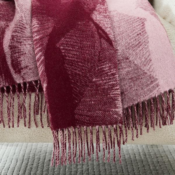Lush Décor Gilded Spore Wool Throw