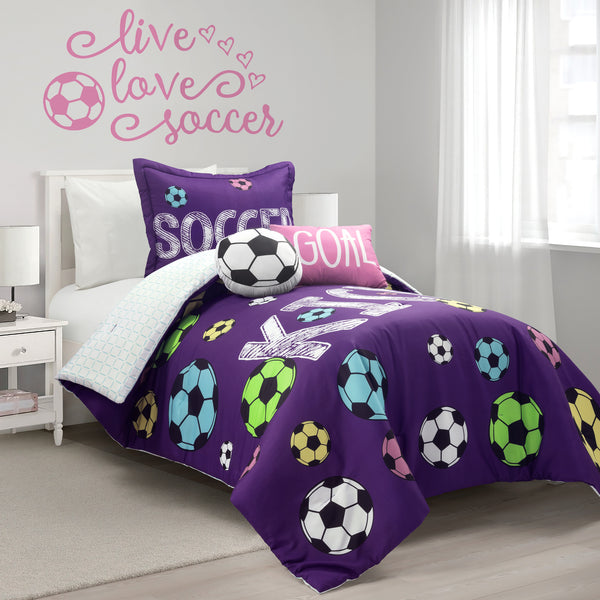 lush décor Girls Soccer Kick Comforter Set