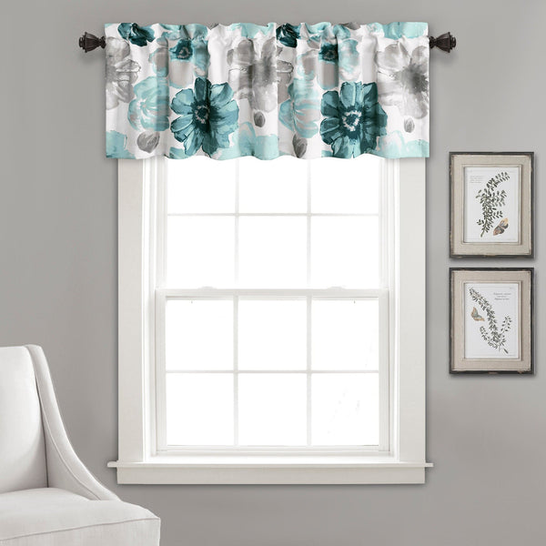 lush décor Leah Valance