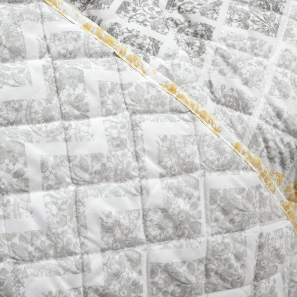 Lush Décor Medallion Ombre Reversible Throw