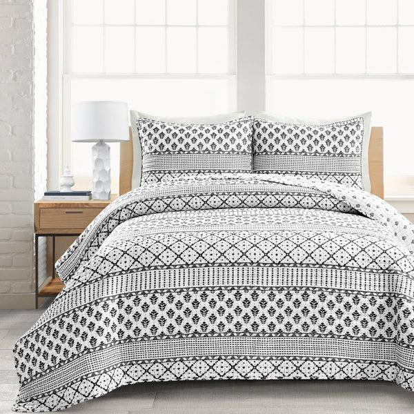 lush décor Monique Stripe 3 Piece Quilt Set