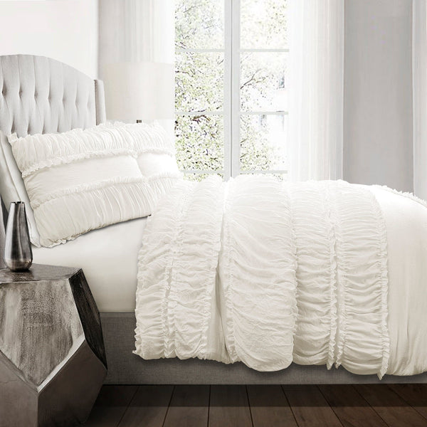 lush décor Nova Ruffle 3 Piece Comforter Set