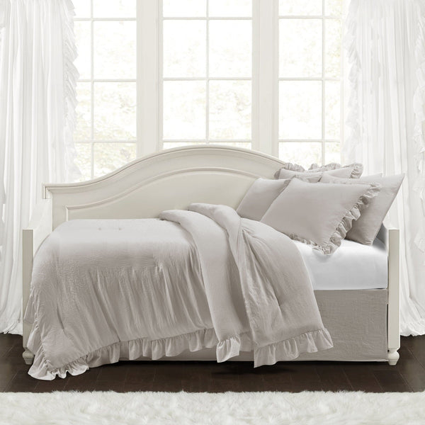 lush décor Reyna 6 Piece Daybed Comforter Set