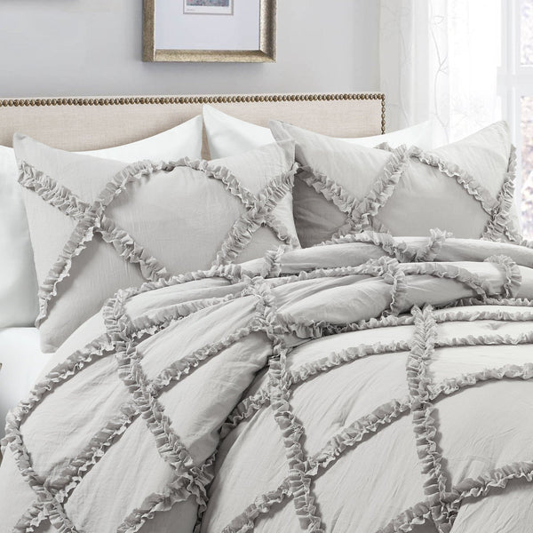 Lush Décor Ruffle Diamond 3 Piece Comforter Set
