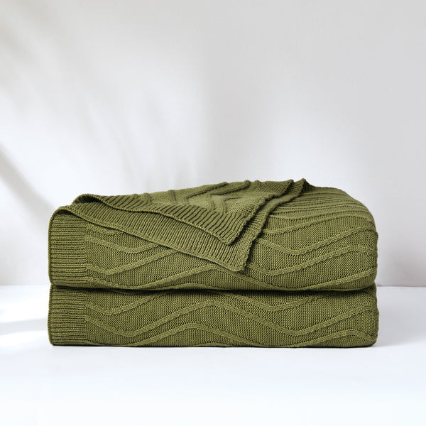 Lush Décor Shadow Bloom Throw