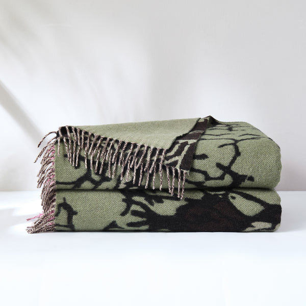 Lush Décor Threaded Roots Wool Throw Blanket