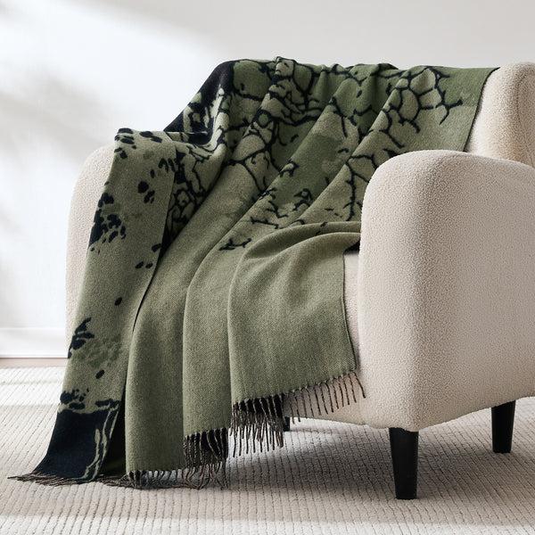 lush décor Threaded Roots Wool Throw Blanket