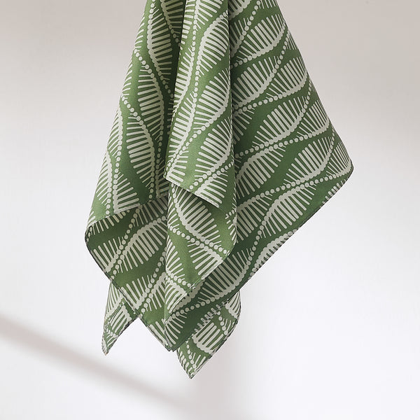 Lush Décor Lush Decor X Chuks Collins - Shadow Bloom Silk Scarf