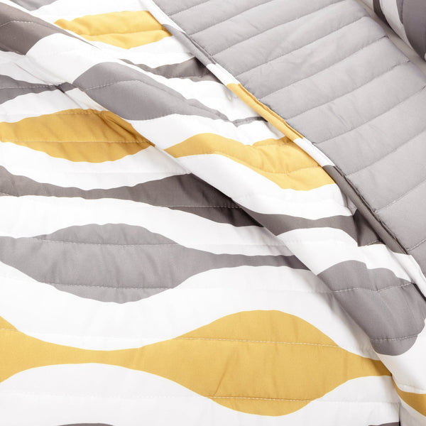 Lush Décor Mid Century Geo Reversible Quilt 3 Piece Set